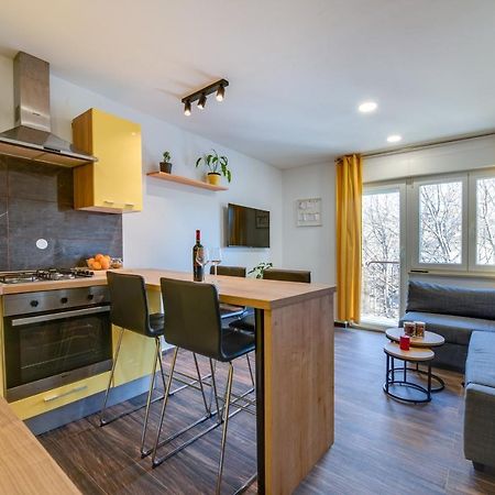 Apartment Niksa Pula Bagian luar foto