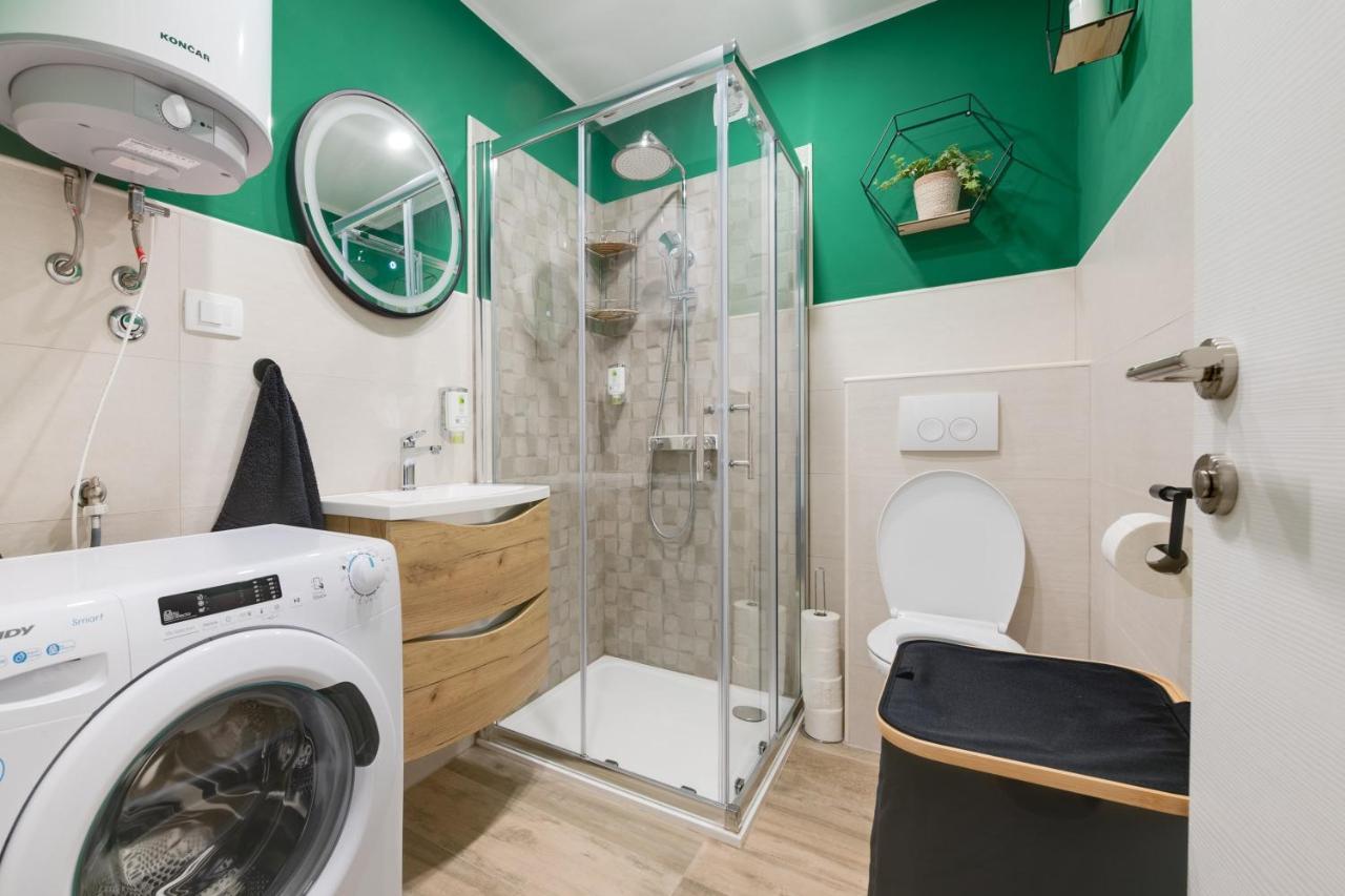 Apartment Niksa Pula Bagian luar foto